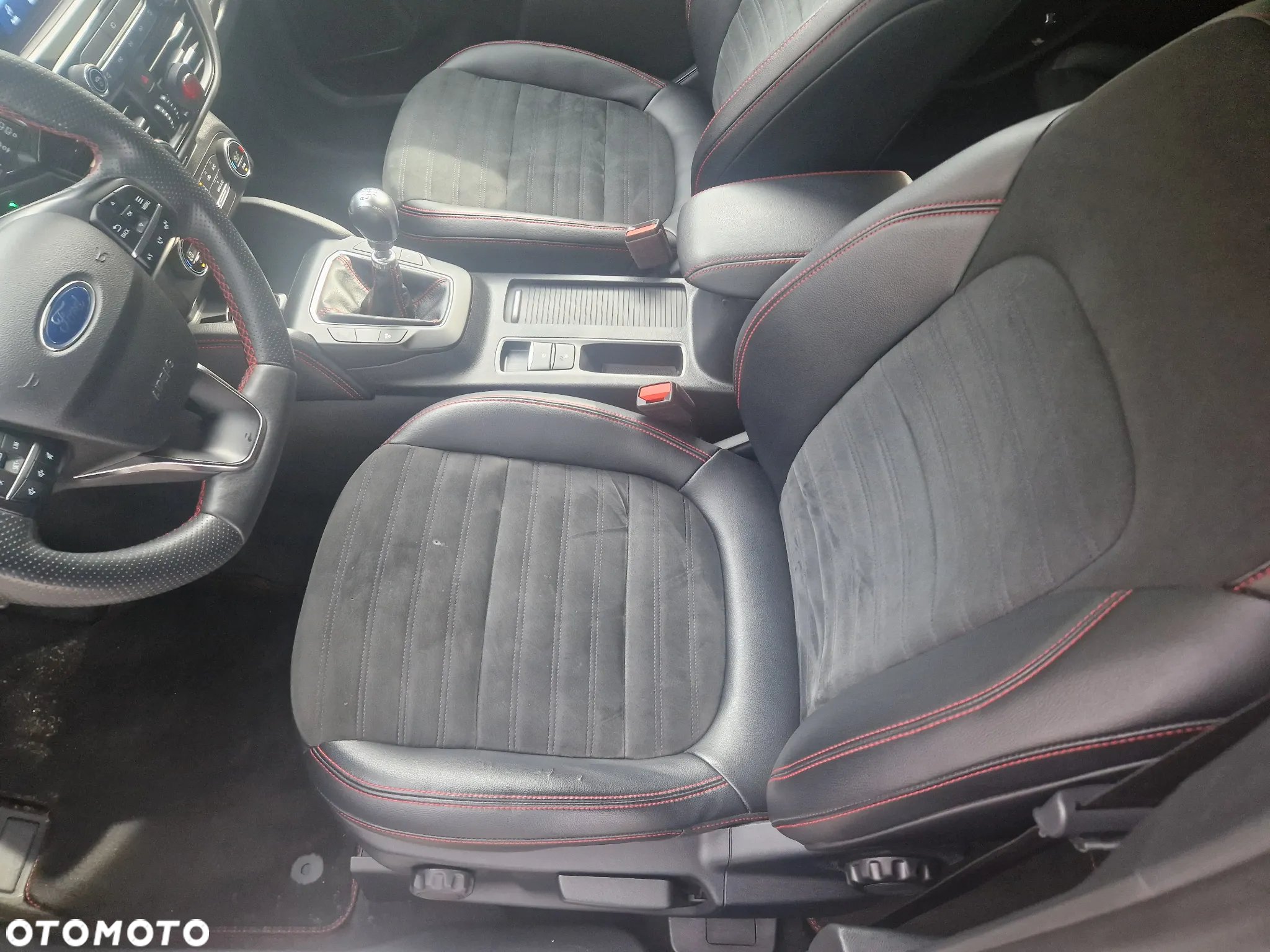 Ford Kuga - 14