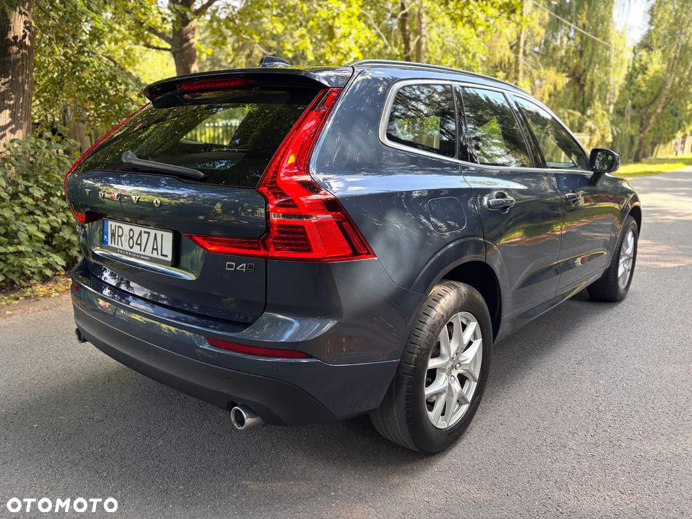 Volvo XC 60 D4 AWD Momentum - 4