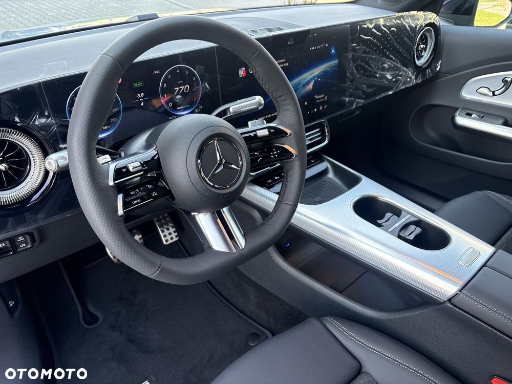 Mercedes-Benz CLA - 10