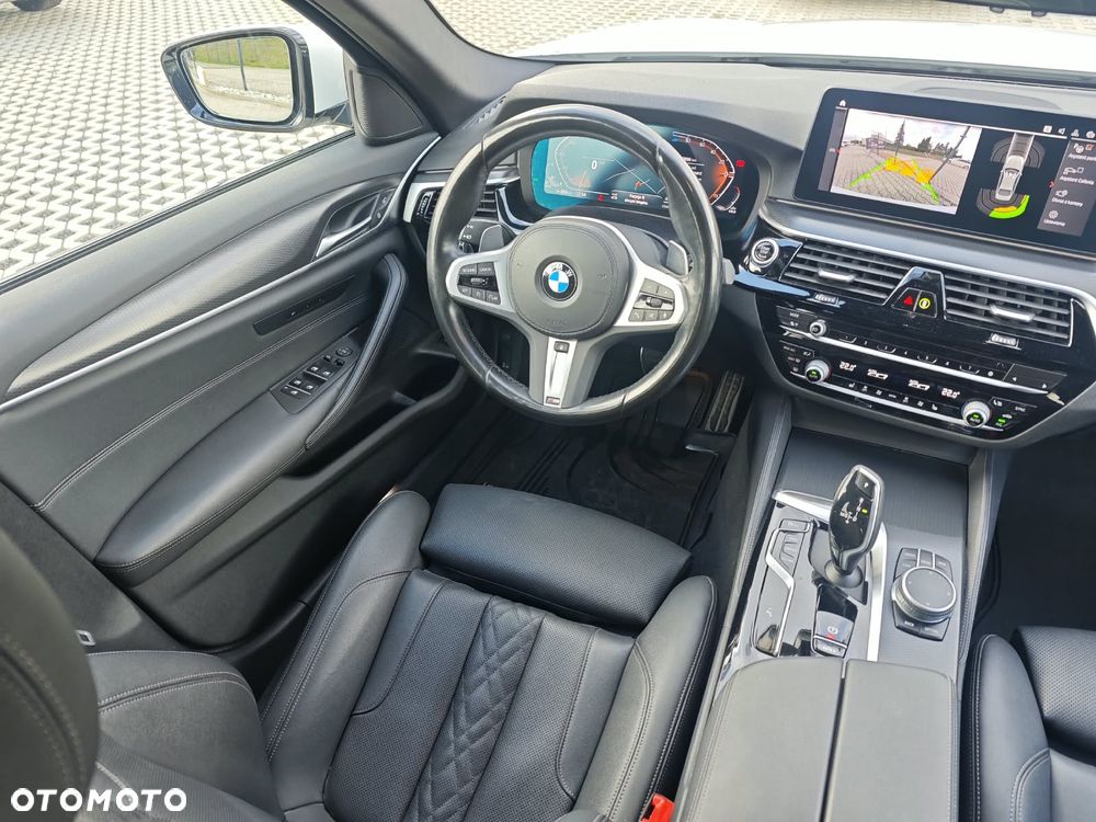 BMW Seria 5 520d xDrive M Sport sport - 13