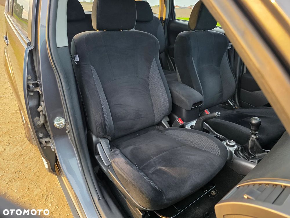 Mitsubishi Outlander - 29