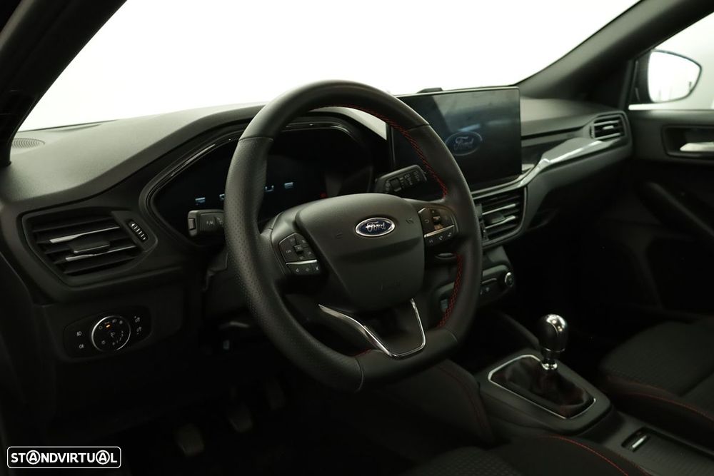 Ford Focus 1.0 EcoBoost MHEV ST-Line X - 6