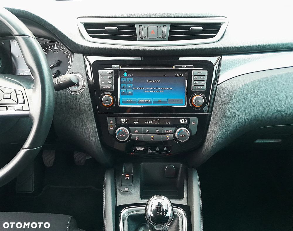 Nissan Qashqai 1.2 DIG-T N-Connecta - 15