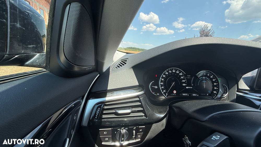 BMW Seria 5 530e AT PHEV - 13