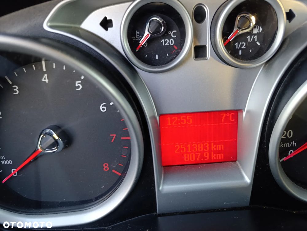 Ford Focus 1.6 16V Black Magic - 12