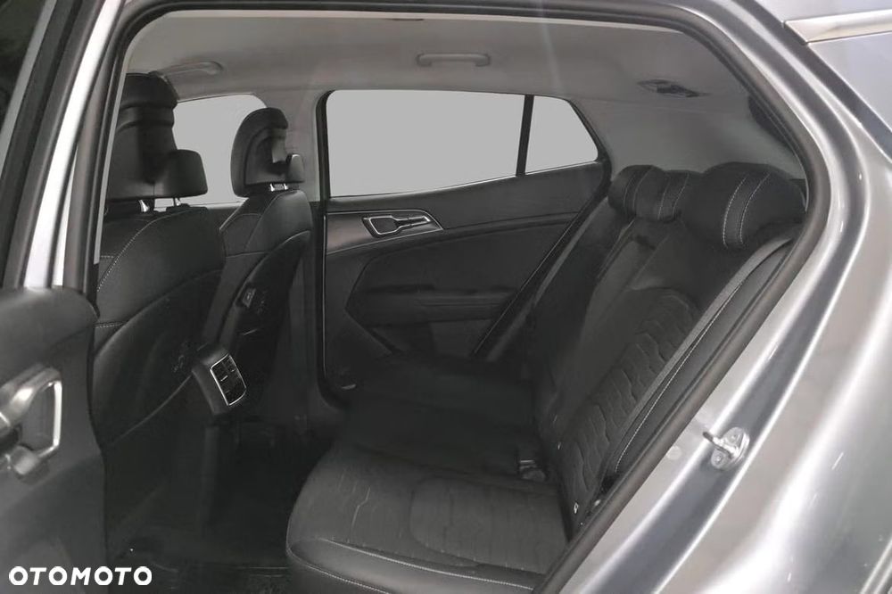 Kia Sportage 1.6 T-GDI PHEV Business Line 4WD - 16