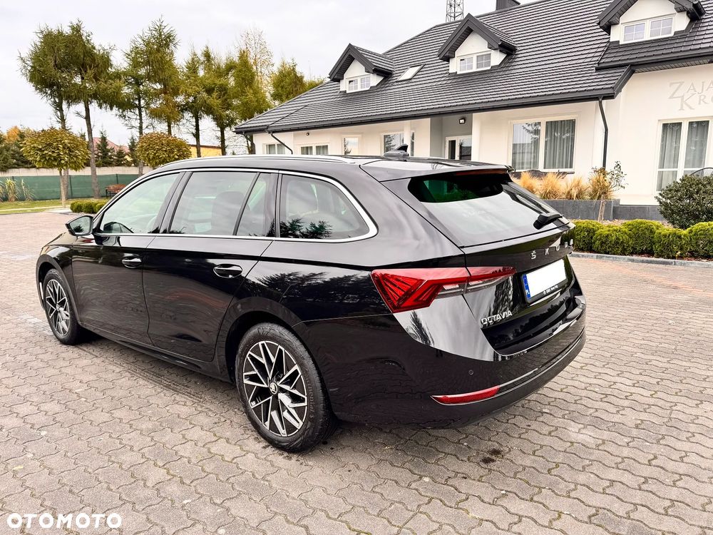 Skoda Octavia 2.0 TDI Style DSG - 4