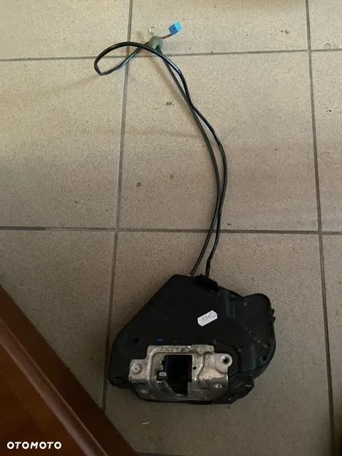 ZAMEK DRZWI PRAWY MERCEDES W203 TYŁ - 5