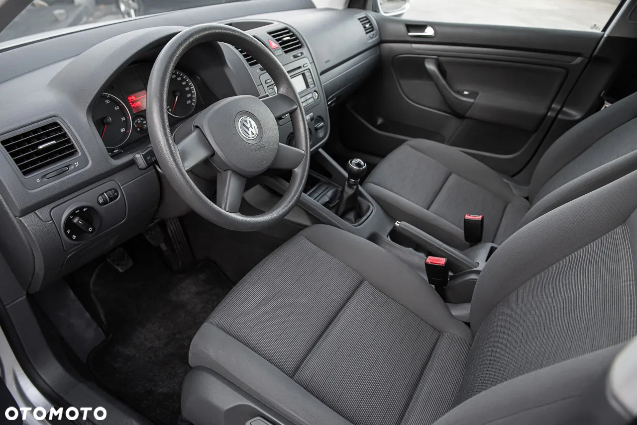 Volkswagen Golf - 16