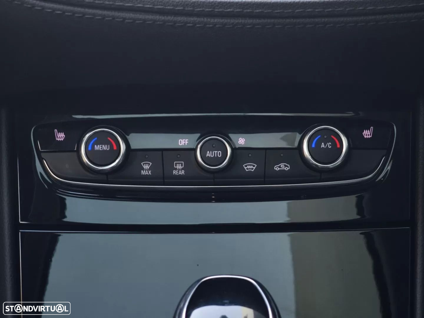 Opel Grandland X 1.2 S&S Auto Ultimate - 11