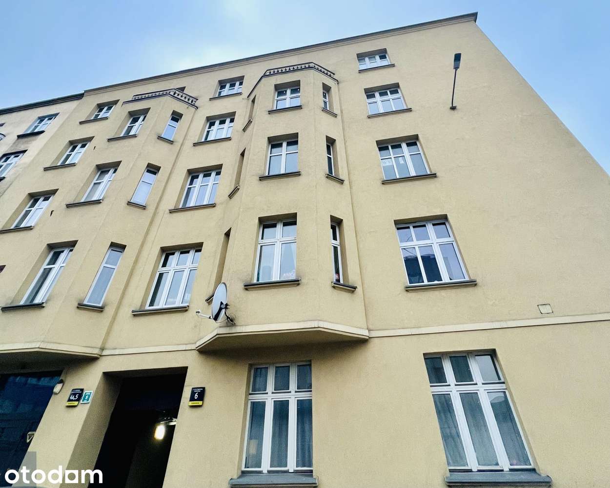 Centrum Przy Dworcu Pod 3Pak Parking Ładny Budynek