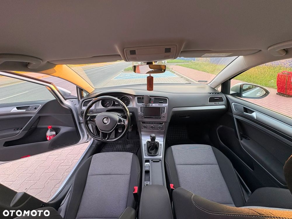 Volkswagen Golf 1.6 TDI BlueMotion Trendline - 28