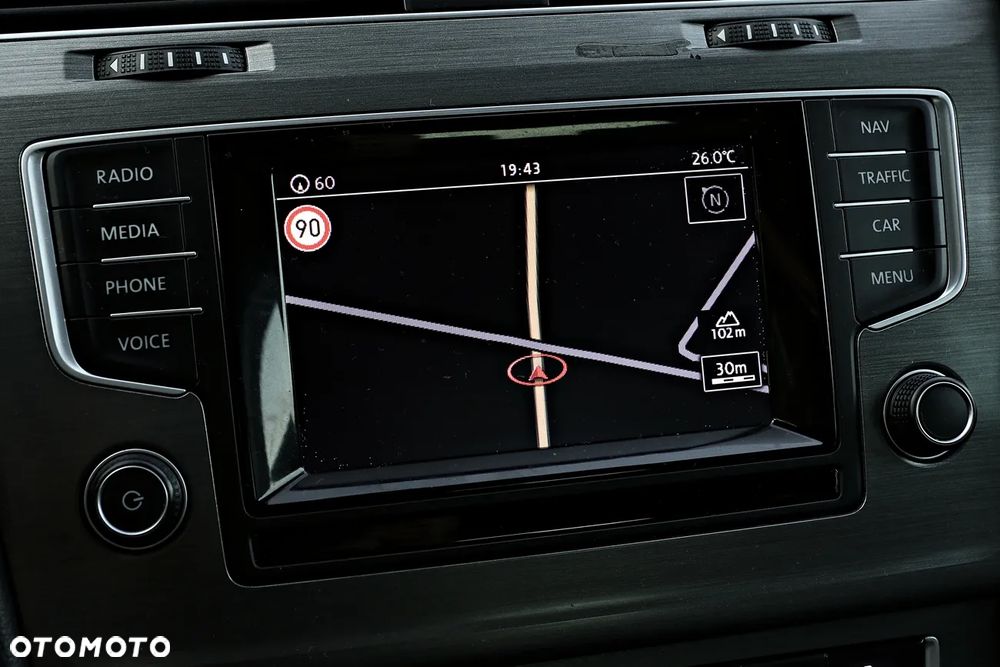 Volkswagen Golf 1.6 TDI BlueMotion Technology Cup - 35