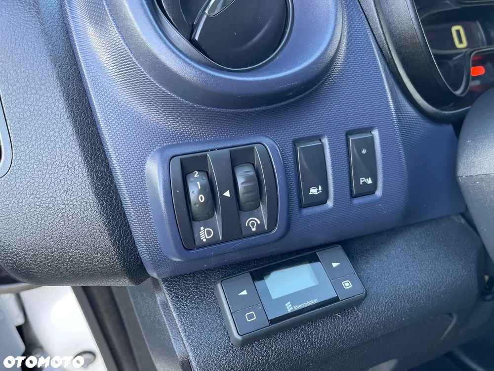 Opel Vivaro - 23