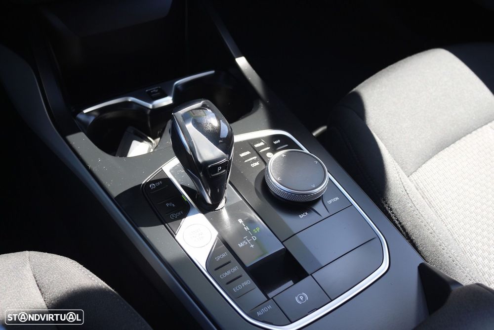BMW 116 d Corporate Edition Auto - 33