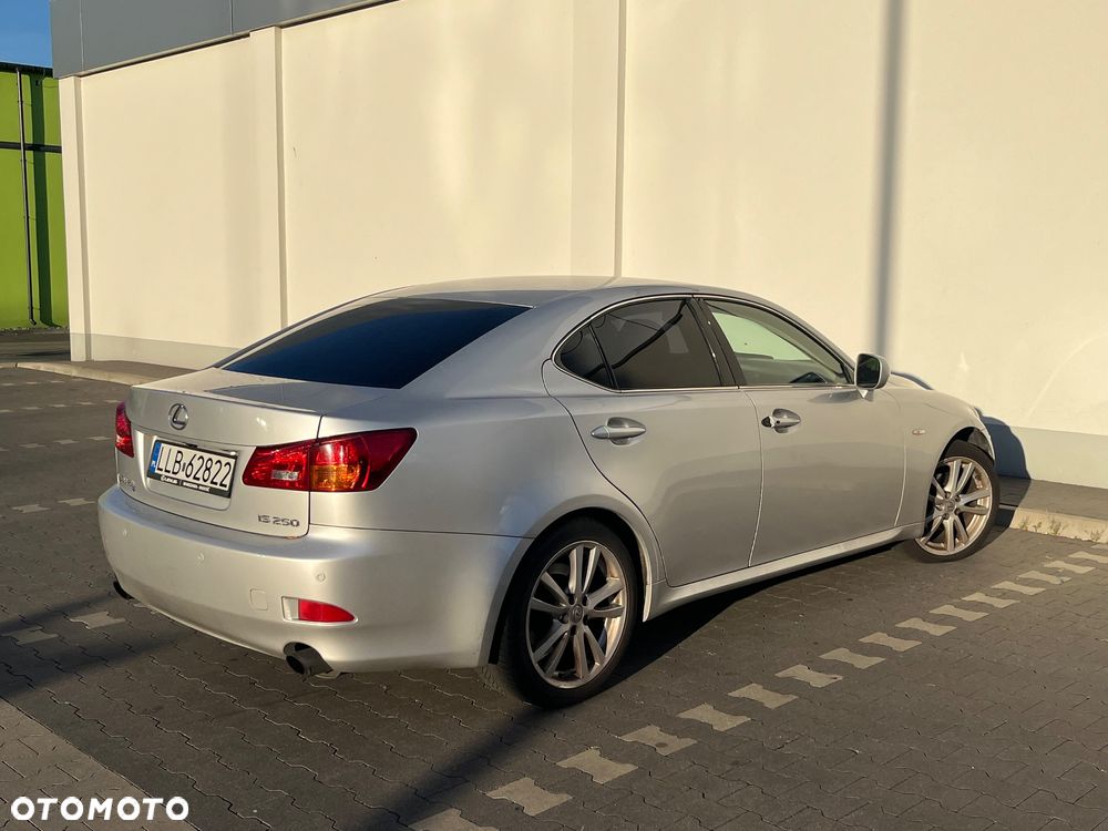 Lexus IS 250 Prestige - 9