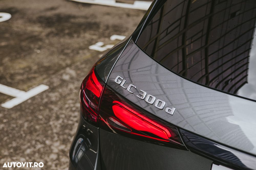 Mercedes-Benz GLC 300 d 4MATIC MHEV - 10