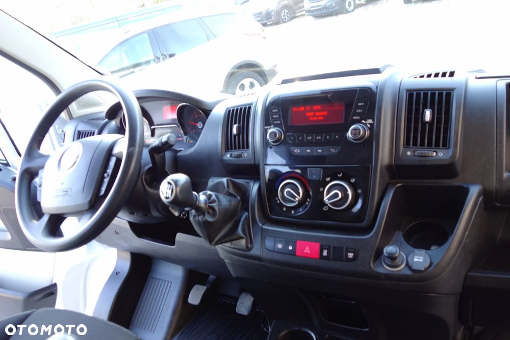 Fiat Ducato Maxi Doka  2.3 Multi-Jet 160 KM 7 Osobowy Klima Webasto - 22