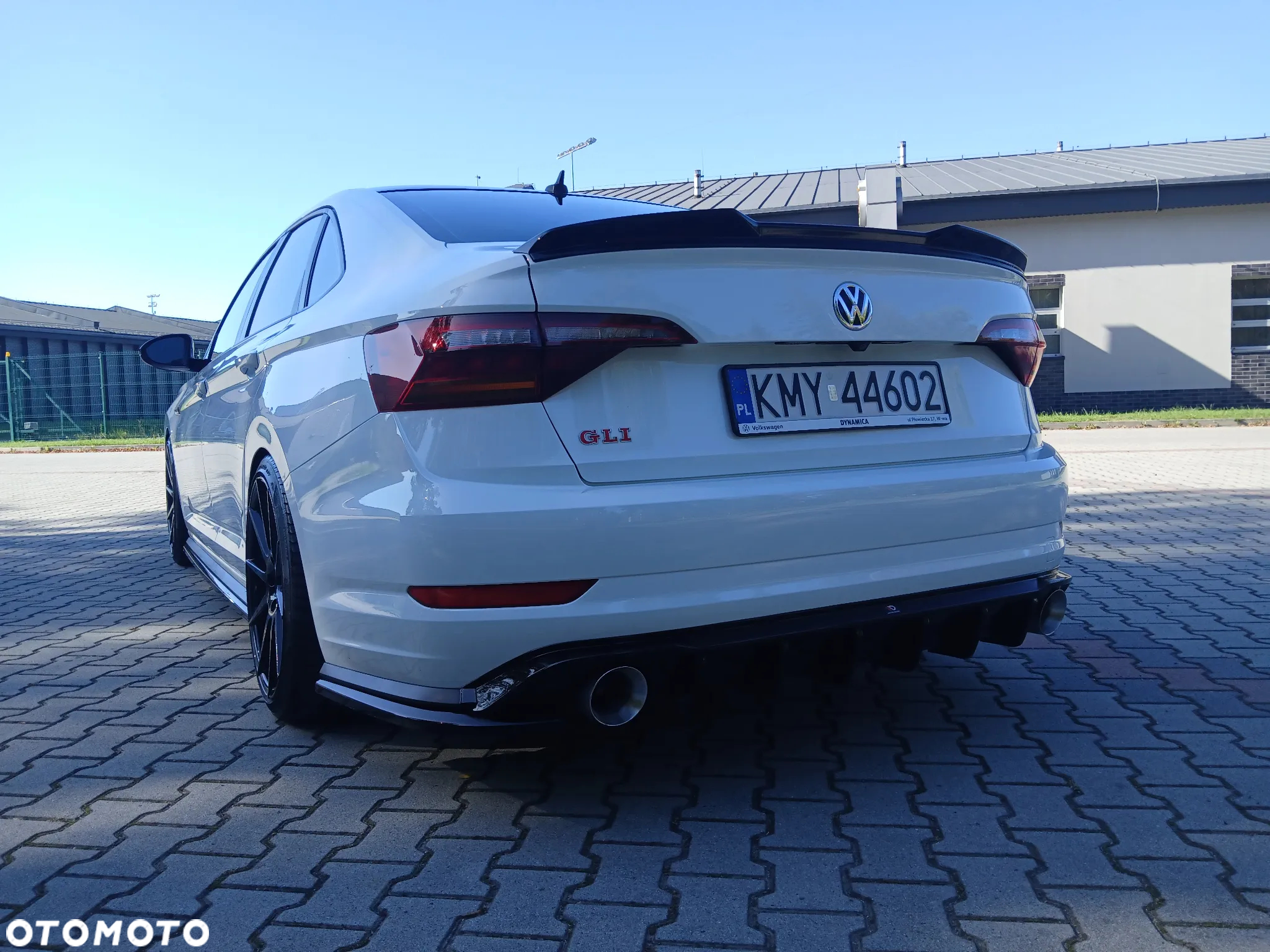 Volkswagen Jetta - 8