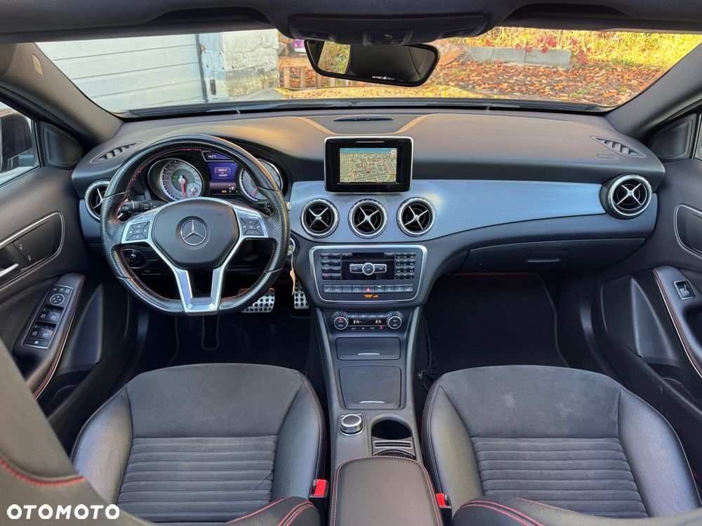 Mercedes-Benz GLA 200 (CDI) d 4Matic 7G-DCT AMG Line - 30
