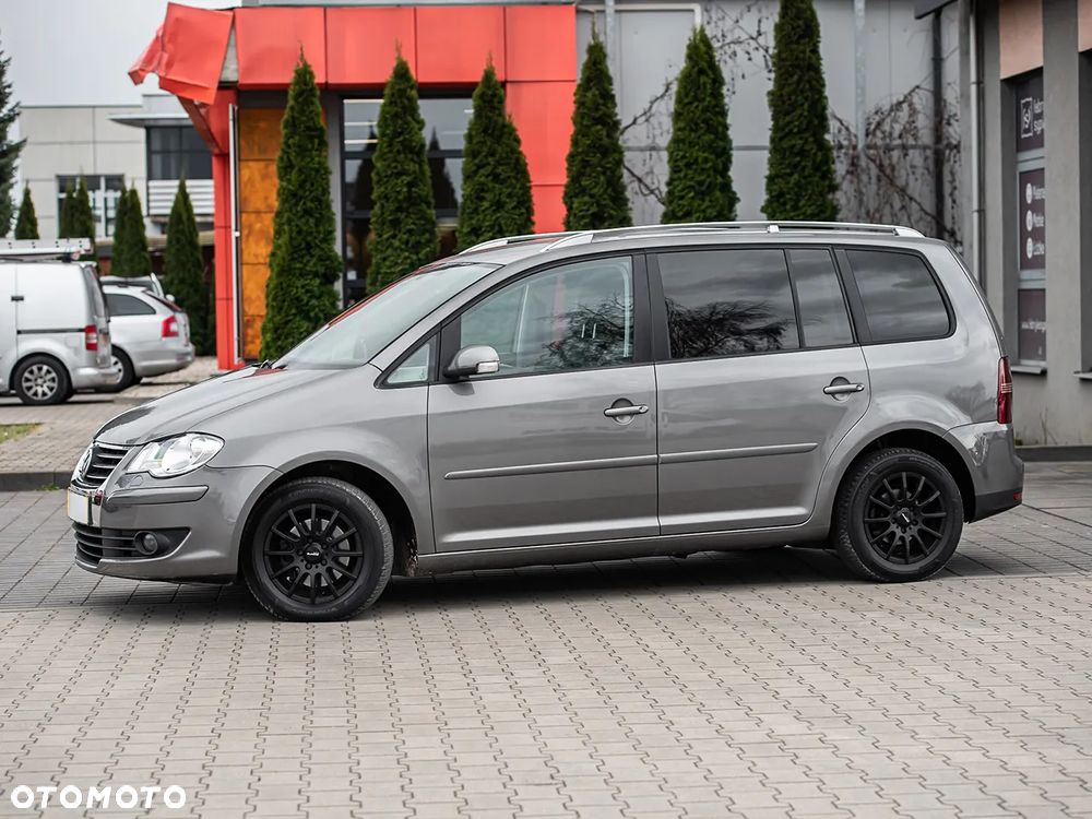 Volkswagen Touran - 7