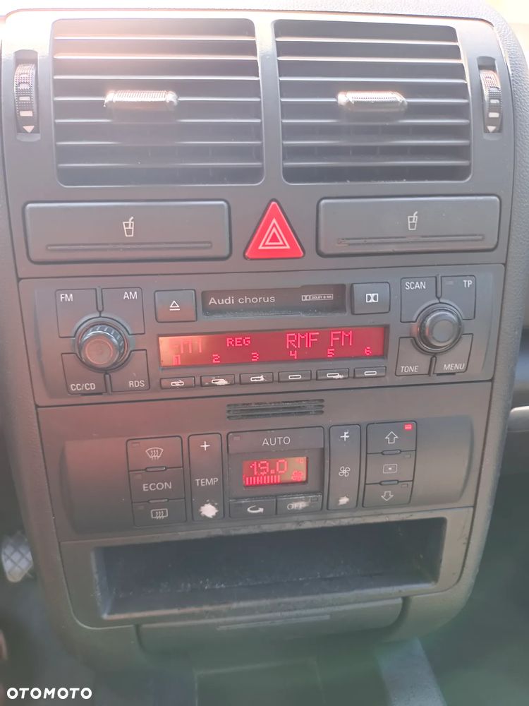 Audi A2 1.4 - 5
