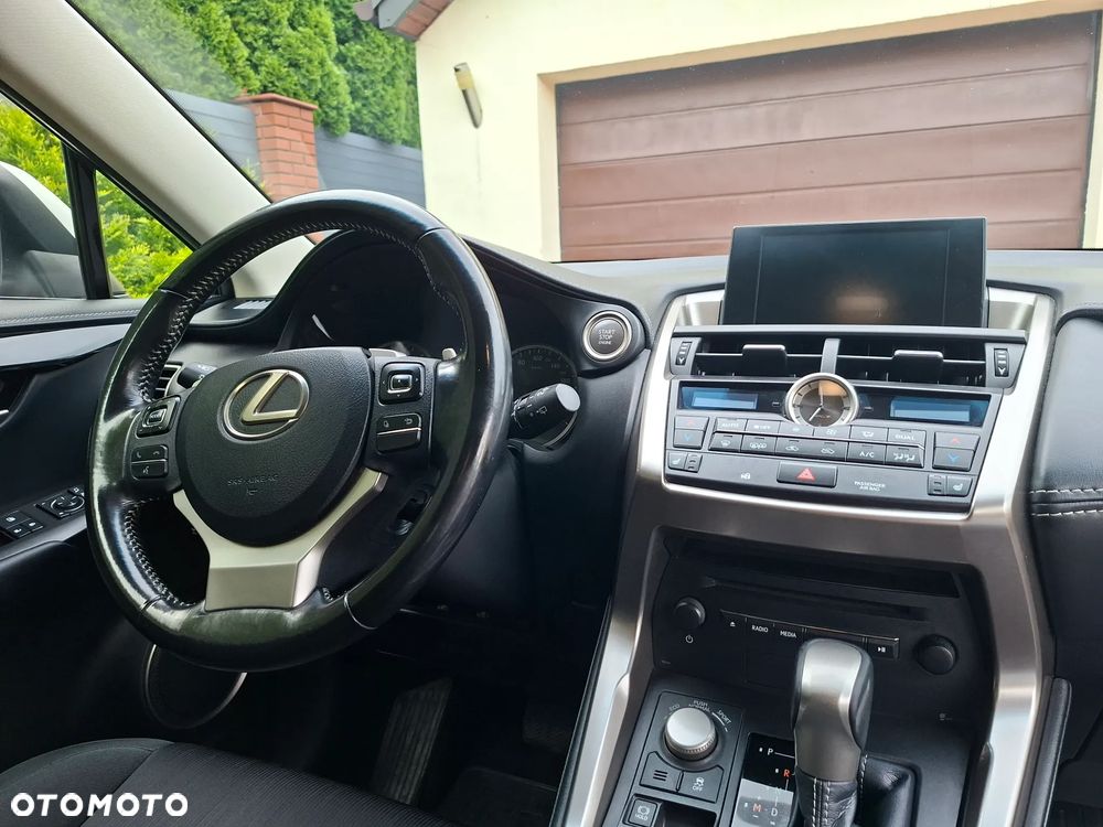 Lexus NX 200t Comfort AWD - 14
