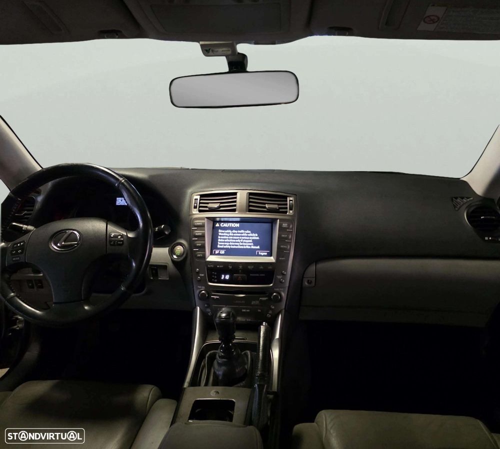 Lexus IS 220 d Executive Line - 13