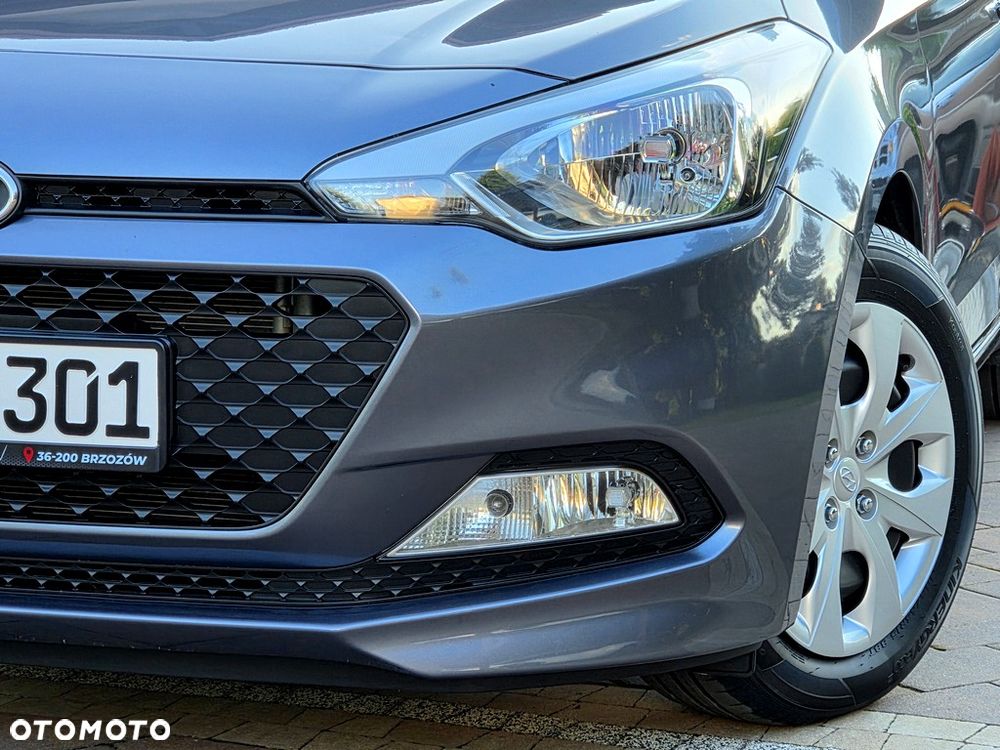 Hyundai i20 blue 1.2 Advantage+ - 4