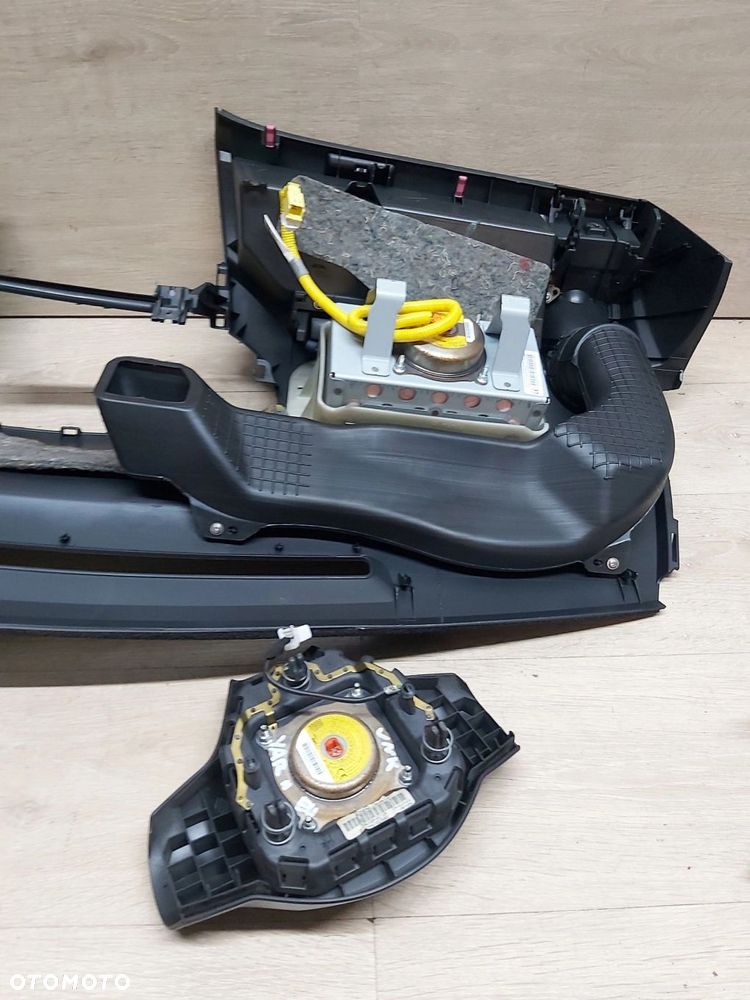Toyota Yaris II Deska poduszka kierowcy pasażera AIR BAG 06-11r FRANCUZ - 3