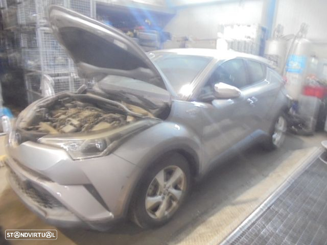 Carro MOT: 2ZRFXE CXVEL: CVFC TOYOTA CHR 2017 1.8 HYBRID 122CV 5P CINZENTO GASOLINA - 2