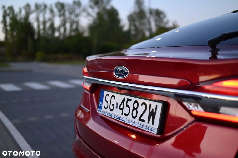 Ford Mondeo 2.0 EcoBlue Titanium - 14