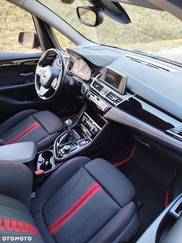 BMW Seria 2 218d Sport Line - 12