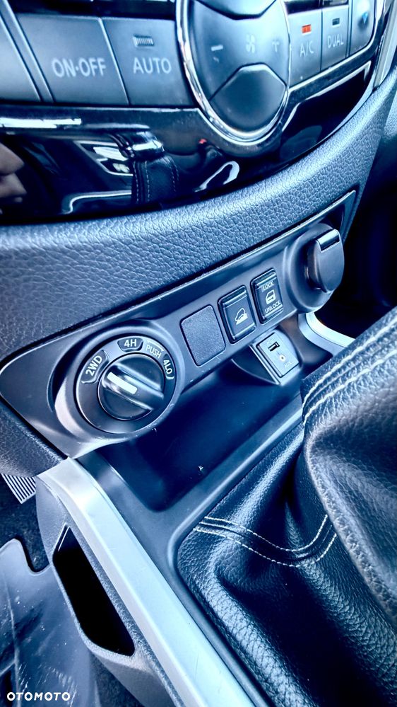 Nissan Navara - 24