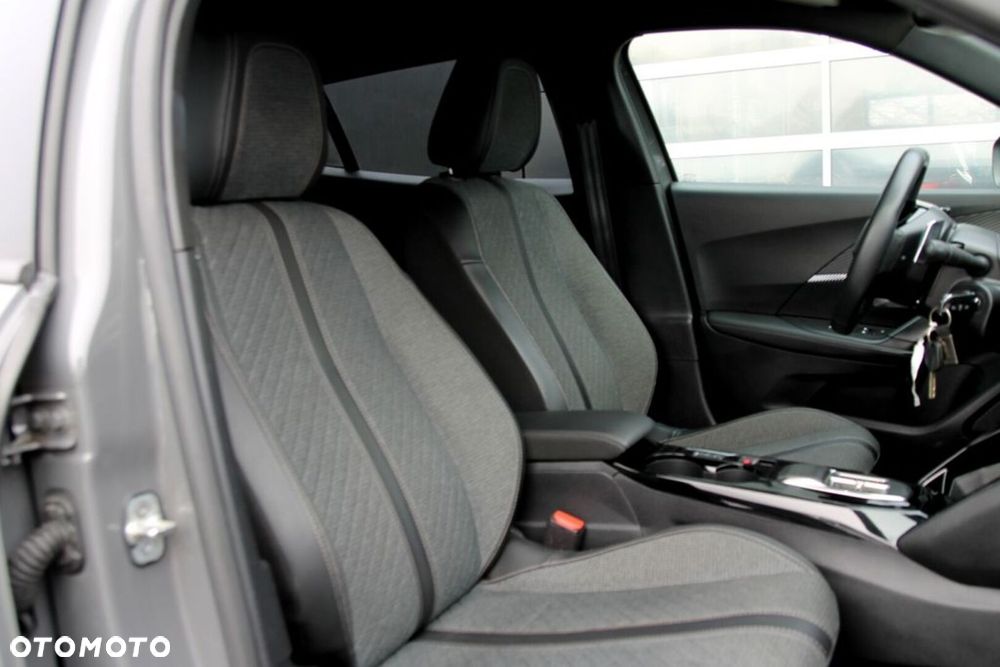 Peugeot 2008 1.2 PureTech Allure S&S EAT8 - 19