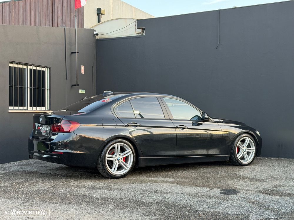 BMW 320 d Auto Line Luxury - 6