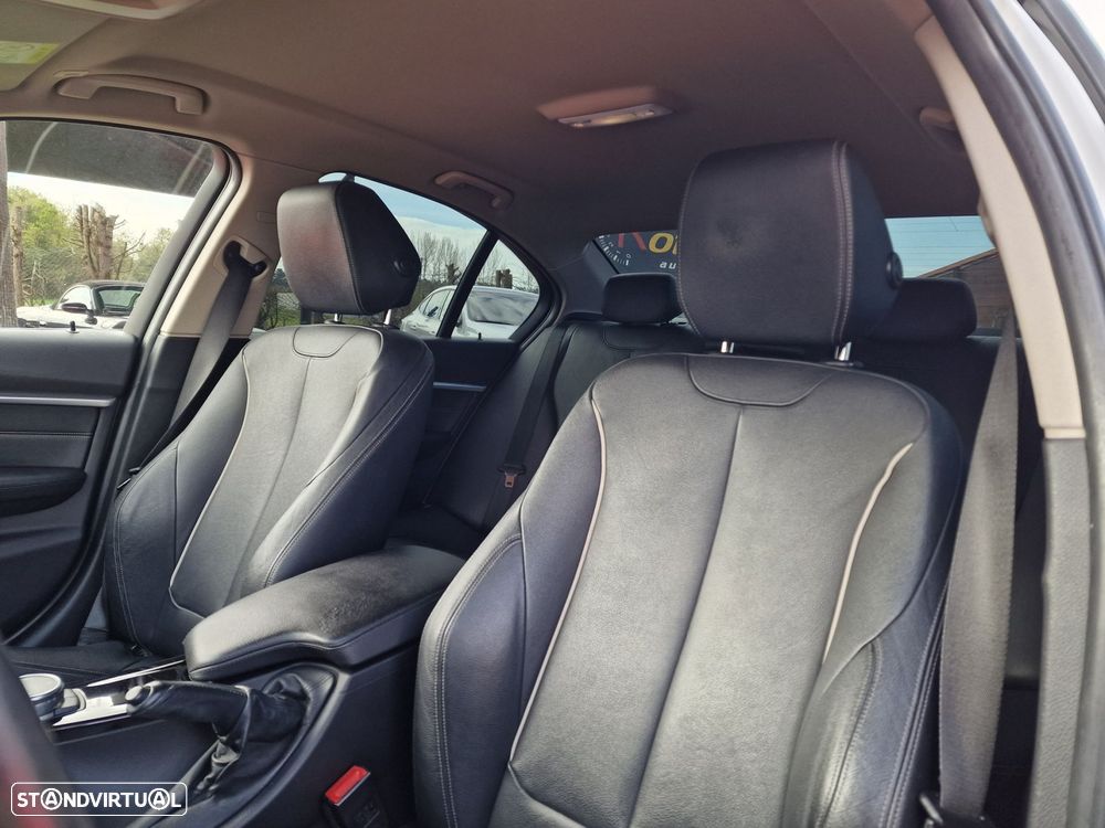 BMW 320 d EfficientDynamics Auto Line Sport - 9