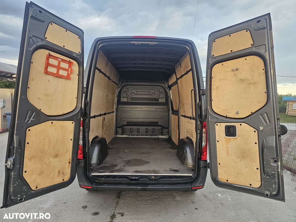 Mercedes-Benz Sprinter 314 CDI - model mediu - 14