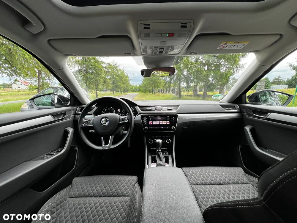 Skoda Superb 2.0 TDI DSG Style - 19