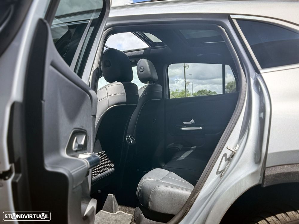 Mercedes-Benz GLA 250 - 12