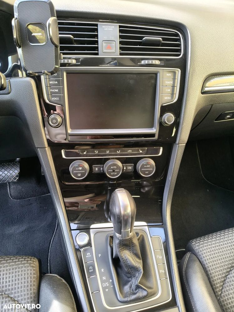 Volkswagen Golf 2.0 BlueTDI DSG Highline - 10