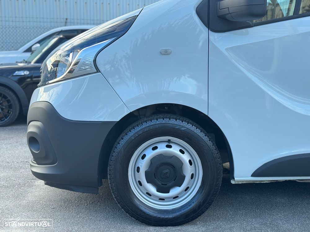 Renault Trafic 2.0 dCi 170cv c/Iva Dedutivel - 4
