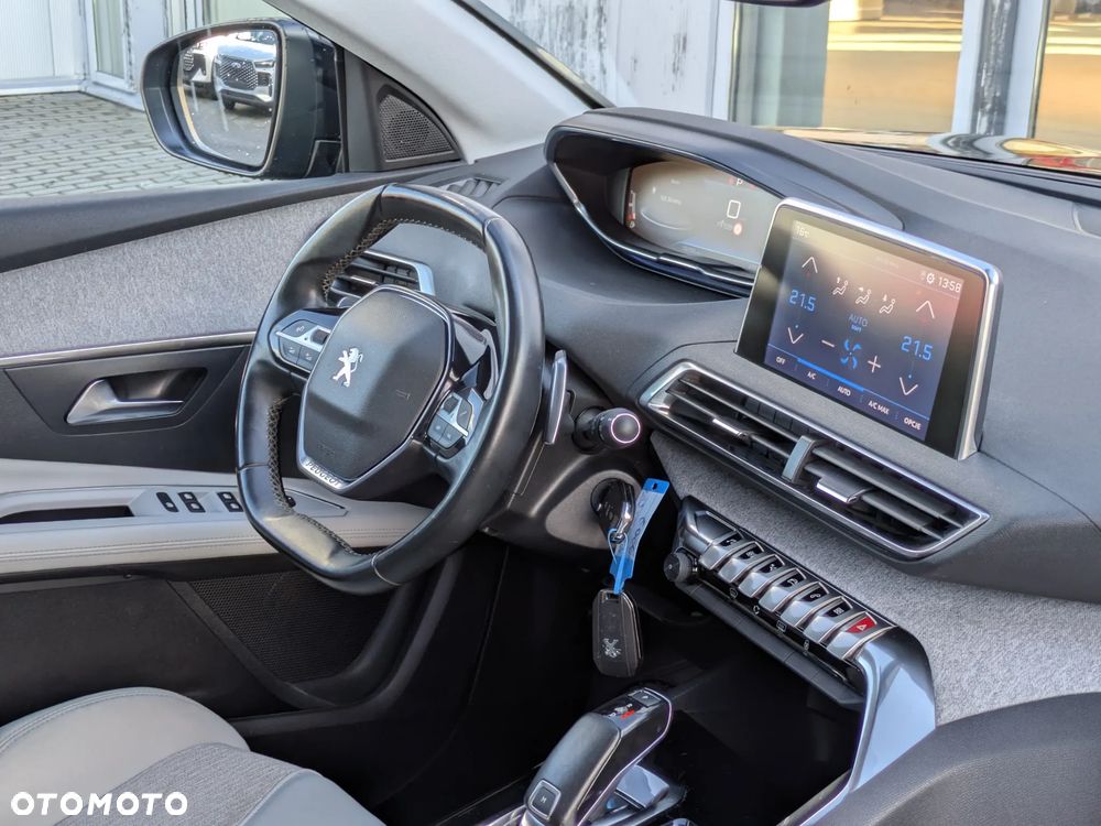 Peugeot 3008 1.5 BlueHDi Allure Pack S&S EAT8 - 11