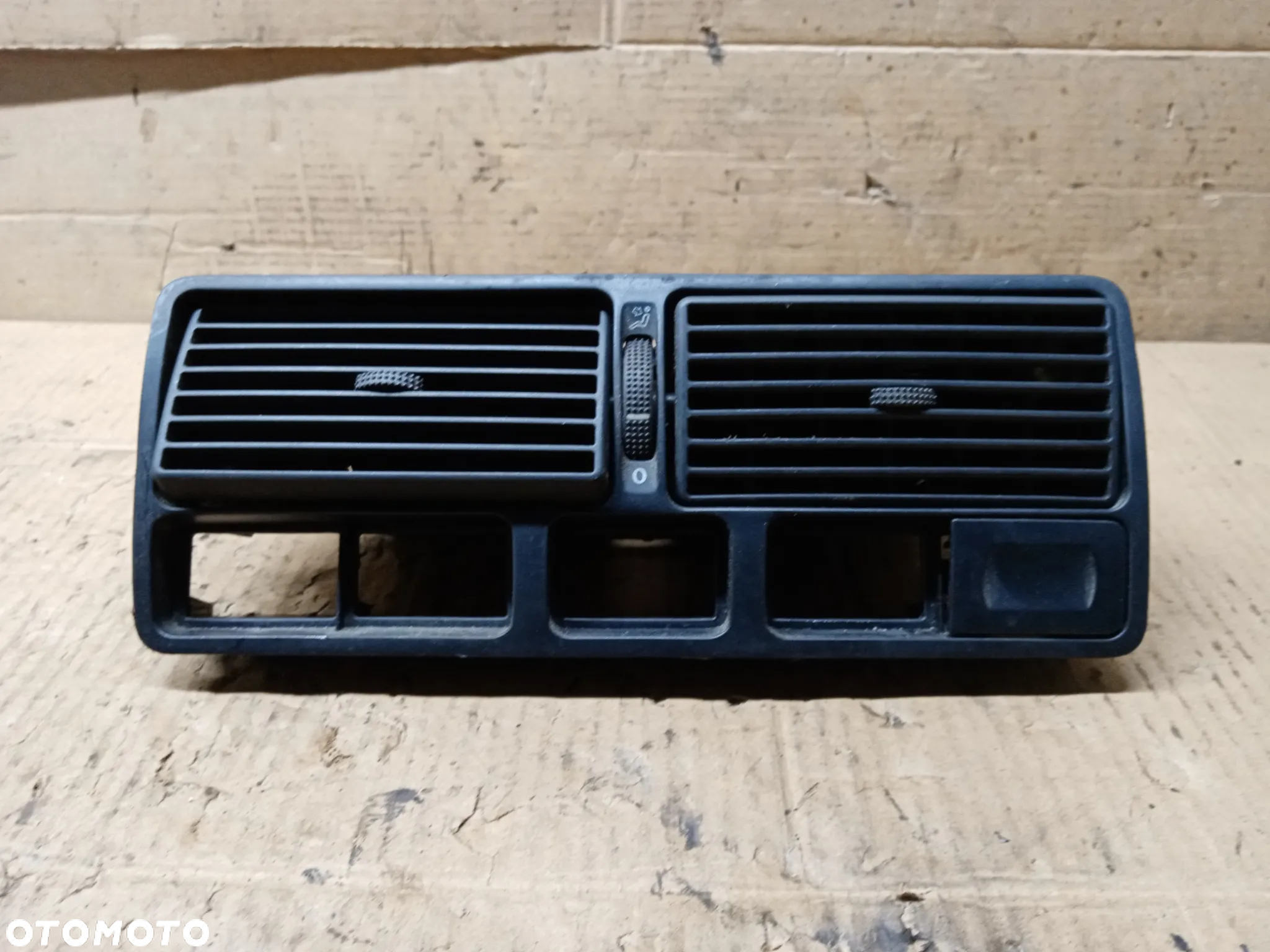 Kratka nawiewu powietrza środkowa VW Golf IV 4 1J0819728C 1J0819736C - 2