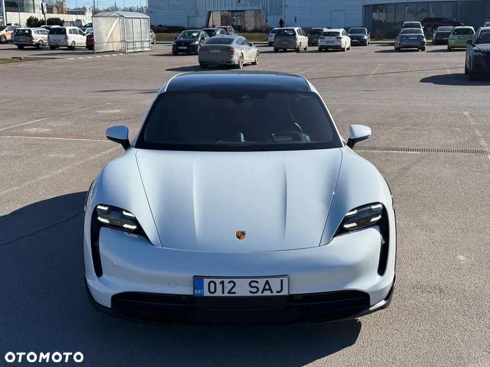 Porsche Taycan - 6