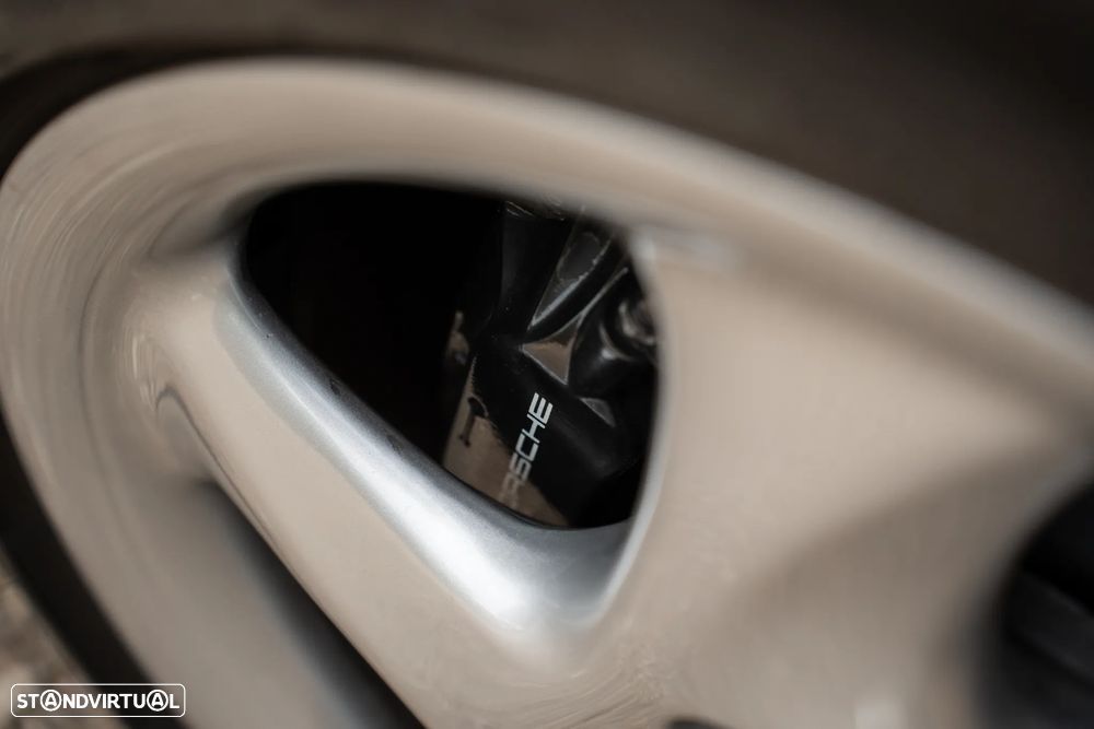 Porsche 911 (993) Cabriolet 3.6 Carrera 2 - 10