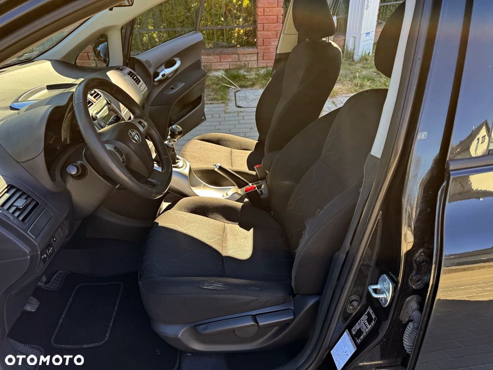 Toyota Auris 1.33 VVT-i Life Comfort - 10