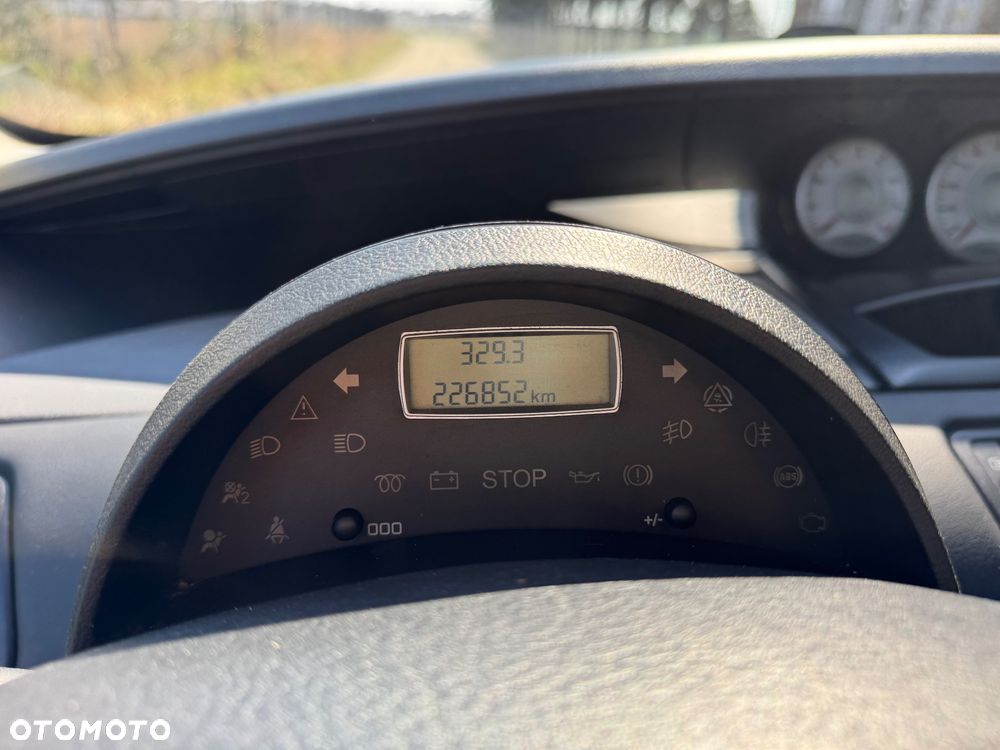 Citroën C8 2.0 16V Confort - 19