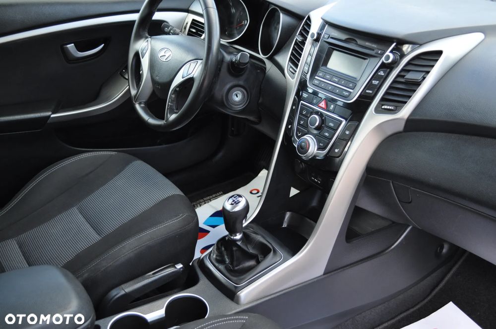 Hyundai i30 1.4 Fifa World Cup Edition - 15