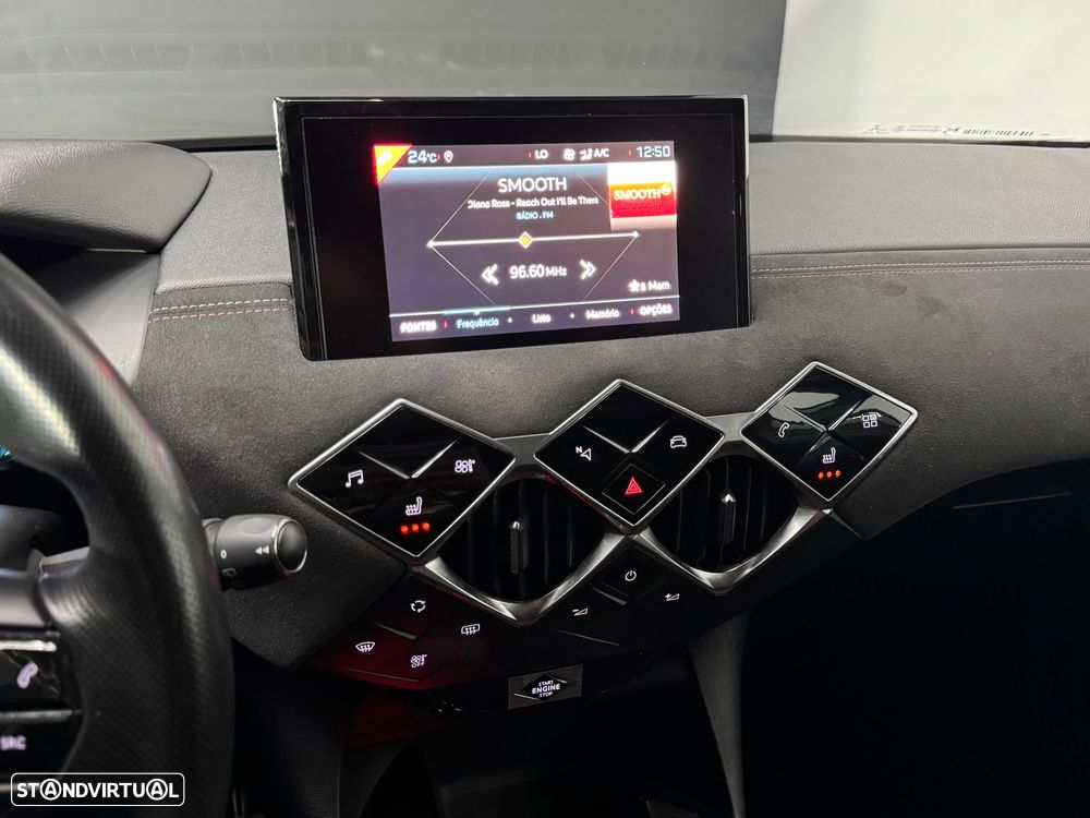 DS DS3 Crossback E-TENSE PERFORMANCE LINE - 11